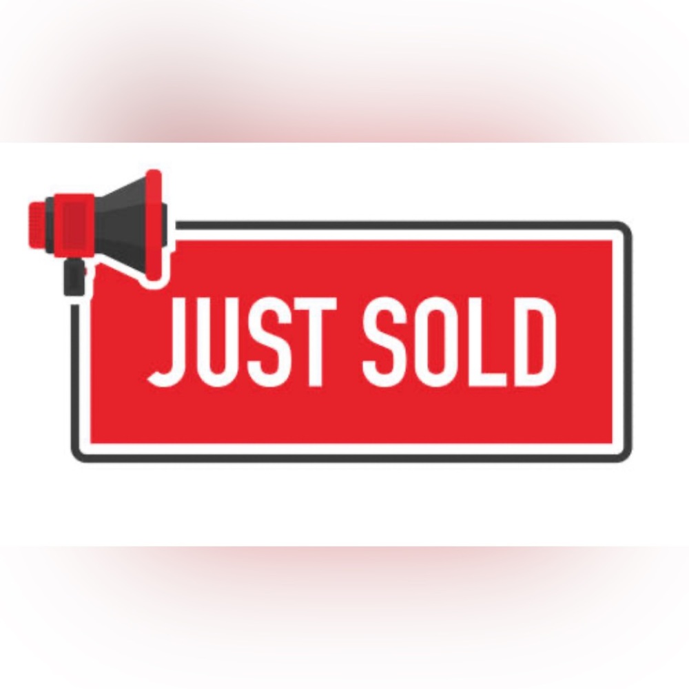 White Pearl Flowers Gold-colored Chain Watch